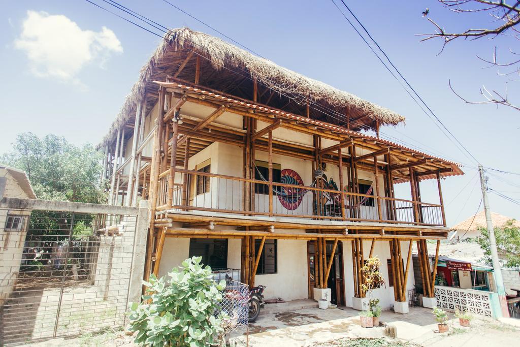 La Tortuga Hostel تاجانجا المظهر الخارجي الصورة